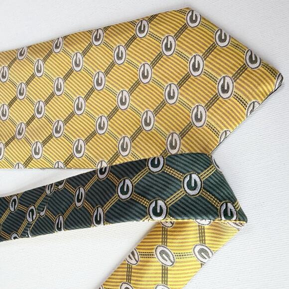 NFL Green Bay Packers Reversible Silk Tie 100% Silk Vintage Logo Pattern - Picture 8 of 16